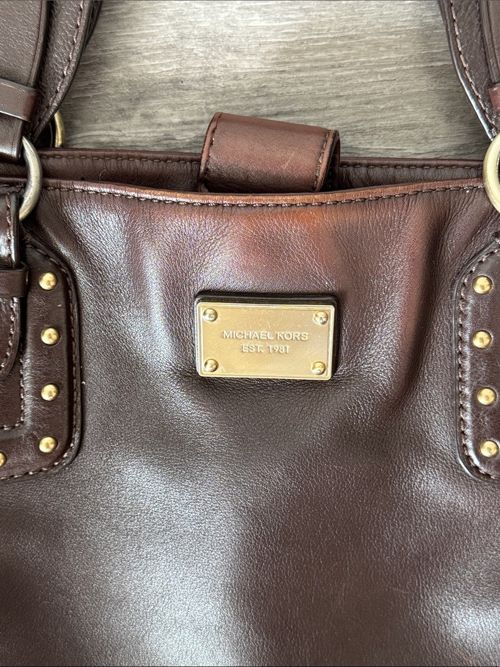 Nice Leather Michael Kors Dark Brown Shoulder Tote with Gold Accents - Picture 2 of 12